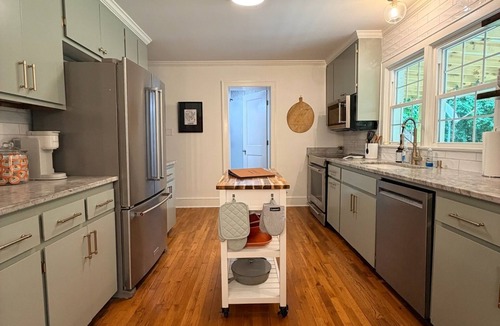 Clemson House | Charming Clemson Retreat Near Campus, The Walker Course, & Lake Hartwell