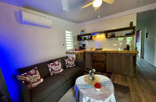 Moorea-Maiao Apartment | Chic Beachside Retreat