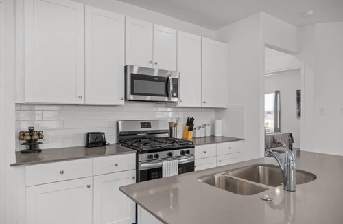 Wetmore House | Chic & Comfortable NB Escape