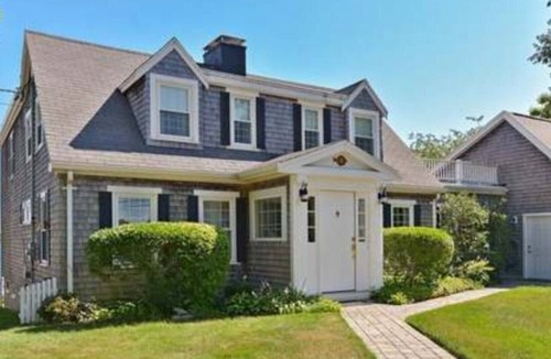 Buzzards Bay House | Classic cape on a hill over looking buttermilk bay