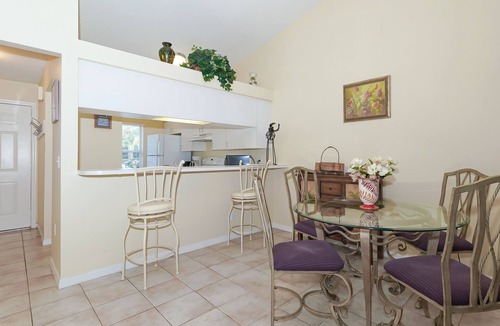 Park East Villa | Close to Beaches, Downtown, everything Sarasota