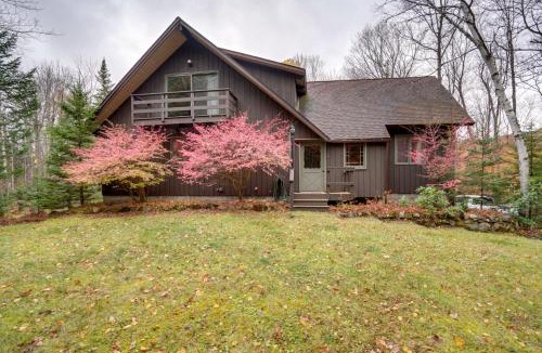 North River House | Community Perks: Retreat w/Thirteenth Lake Access