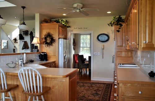 Spruce Pine House | Continental Divide Retreat: Million-Dollar Views Spacious Decks & Modern Comfort
