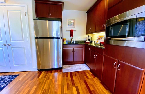 Laurel Park House | Coolest Downtown Neighborhood - Ebikes, Beach Gear, Kayaks, Pickleball