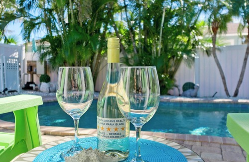 Holmes Beach House | Coral Breeze B – Private Pool, Pets & Beach Days Just Steps Away