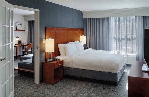 Springfield Hotel | Courtyard by Marriott Springfield Downtown