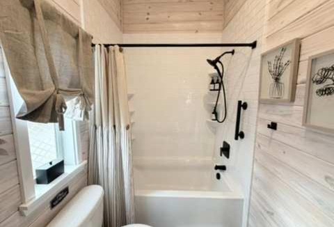 Upward House | Cozy 1BR Tiny Home with Pool Access and Free Tix