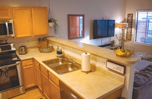 Paradise Valley Village Condo | Cozy and Comfortable Desert Retreat close to your Phoenix fun