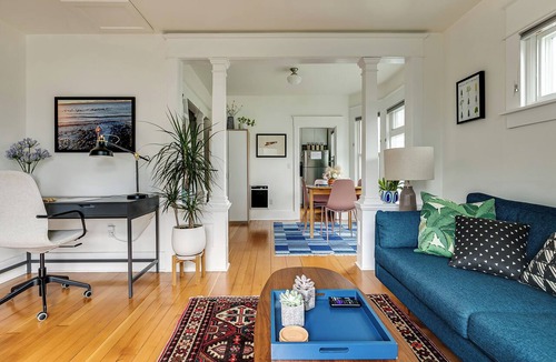 Georgetown Apartment | Cozy Georgetown Apartment
