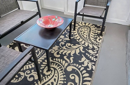 Wesconnett House | Cozy Timuquana Townhome Private Yard & Parking Family and Pet-friendly
