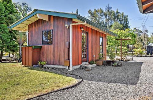 Mountain View Apartment | Cozy Volcano Studio w/Phenomenal Rainforest Views