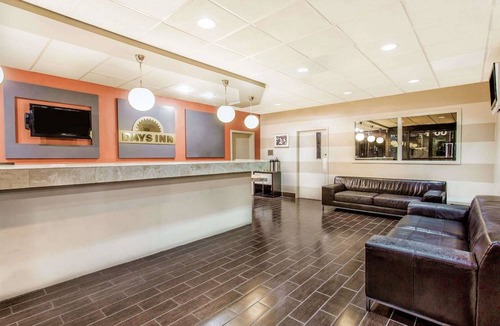 Riverside Park Hotel | Days Inn by Wyndham Fort Lauderdale Airport Cruise Port