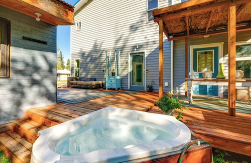 Delta Junction Apartment | Delta Junction Retreat w/Northern Lights Cabin!