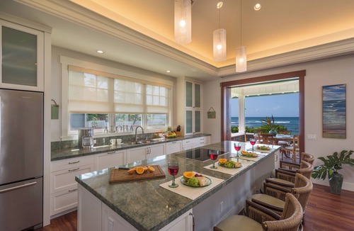 Mokuleia House | Designer Two Bedroom | Directly Beachfront | AC | Gourmet Kitchen | Private
