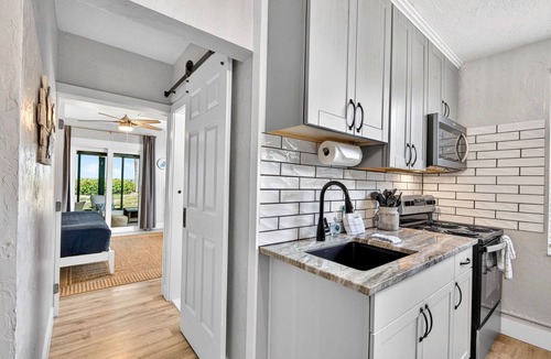 Golden Beach Villa | Direct Gulf Front – Venice Villas Coastal Chic