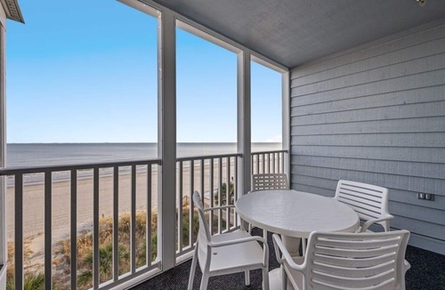 Myrtle Beach Condo | Direct Oceanfront Pelicans Landing 402, 3 bedroom. Free Daily Activities