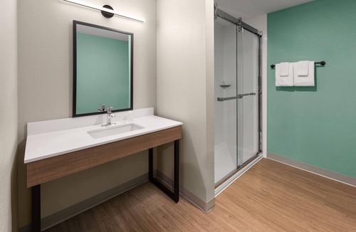Pasadena Hotel | ECHO Suites Extended Stay by Wyndham Houston Pasadena Fwy Pl