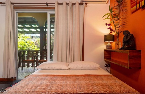 Zig Zag Ward Villa | Effie’s Mountain View Villa - gecko Villa