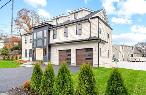 Needham Villa | Elegant & Spacious Stay in the Heart of Needham
