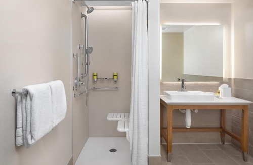 South Loop Hotel | Element by Marriott Bloomington Mall of America