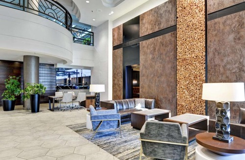 South Loop Hotel | Embassy Suites by Hilton Minneapolis Airport