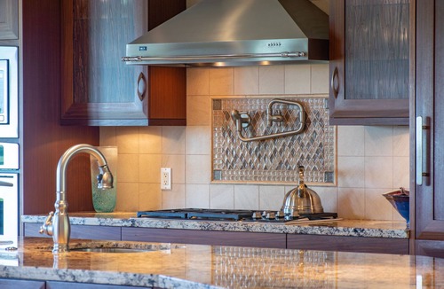 Pauwela House | Escape from Reality.180 Degree View, Pool, Hot-Tub, Privacy. Permitted