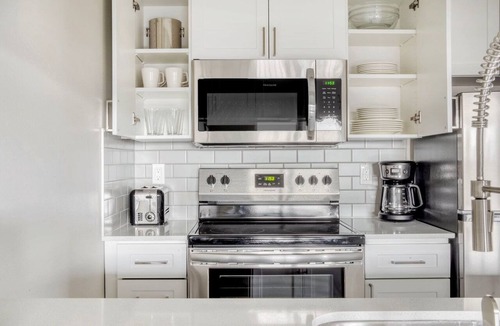 Yesler Terrace Apartment | Exceptional First Hill 1BR w/Lounge, Fitness & Rooftop, by Blueground