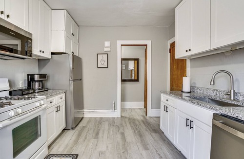 Minneapolis House | Explore Minneapolis! Pet-Friendly Home w/Sunroom