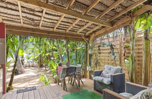 Moorea-Maiao Apartment | Exquisite Bungalow With Beachfront Jacuzzi