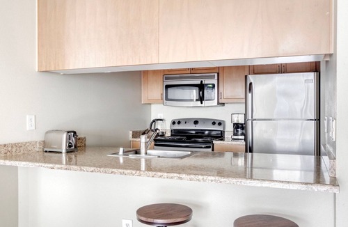 Yesler Terrace Apartment | Exquisite First Hill 2BR w/Gym, BBQ, Club & Rooftop, by Blueground