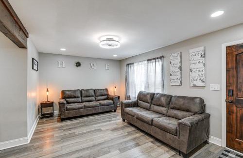Springfield House | Family-Friendly Home w/Yard: 27 Mi to Nashville!