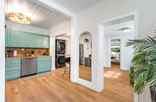 Poinsettia Heights Villa | Fox Of Oz- Pool Spa Oasis Villa