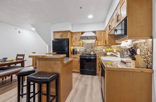 Deer Valley House | Foxglove at Deer Valley by AvantStay | Hot Tub | Steps from Main Street