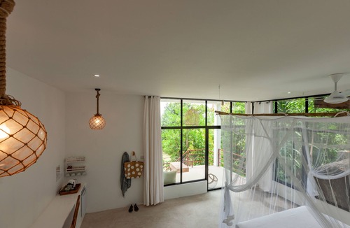 Grand'Anse Praslin Apartment | Free Wifi + Outdoor shower at La Pointe Beach Huts