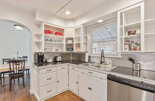 Provo House | FrontRunner Station, Provo Airport CloseBy & Parks