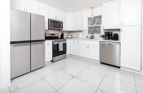 Richfield House | Gateway to the Twin Cities near MOA and Airport