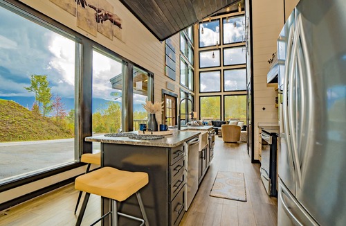 Chalet Village Ski Chalet | Gatlinburg Starry Night: Mtn Views, Pool (Spa), Games, Hot Tub, Wifi and more.