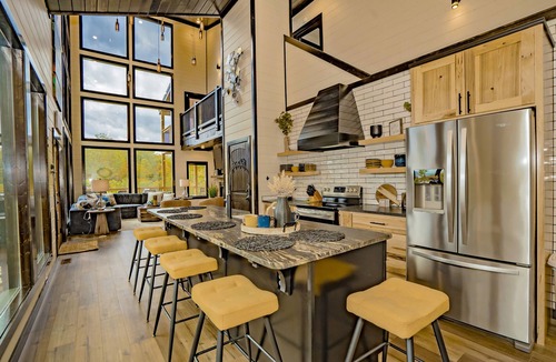Chalet Village Ski Chalet | Gatlinburg Starry Night: Mtn Views, Pool (Spa), Games, Hot Tub, Wifi and more.