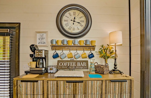 Chalet Village Ski Chalet | Gatlinburg Starry Night: Mtn Views, Pool (Spa), Games, Hot Tub, Wifi and more.