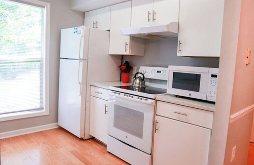The Cottages Condo | Golf course views and easy access to Shipyard Beach 6 Cottages