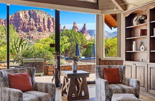 Sedona House | Grand Chapel Estate - Pool, Pickleball & Stunning Red Rock Views