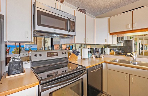 Maalaea Condo | Great Listing/Price/AC in the bedroom!