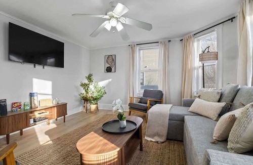 Winter Hill House | Group Trip | 9BR 12BEDS 3 SOFA BEDS + Outdoor