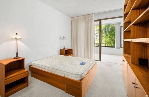Kahala Condo | Hale Beach~Beachfront
