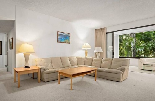 Kahala Condo | Hale Beach~Beachfront