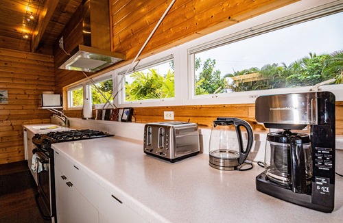 Kehena House | Hale Ohai: Modern Elegance in the Jungle near Pohoiki and Kehena Beaches