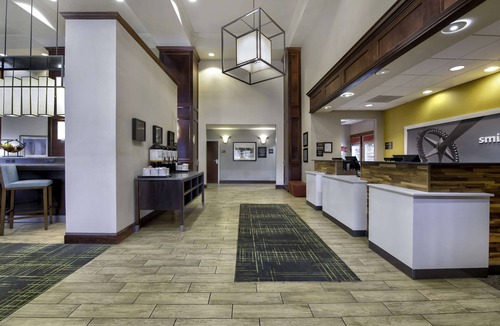 Jackson Hotel | Hampton Inn & Suites Jackson