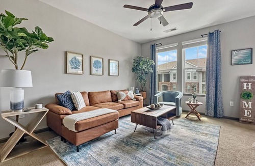 Cornelius Apartment | Herons Cove, Elevator, 4th Floor Views, Gym, Pool