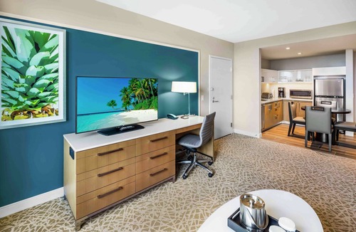 Ludlam Hotel | Hilton Miami Dadeland