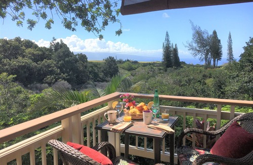 Pauwela Cottage | HOOKIPA BAYVIEW COTTAGE Private, Romantic Maui Cottage, in Haiku